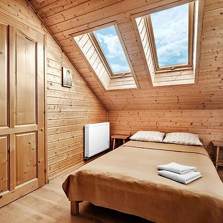 Pod Motylami * シュツァブニツァ